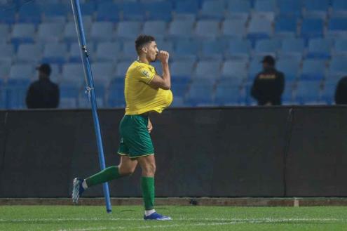 الثالثة على التوالي.. محمد شريف على مقاعد بدلاء الخليج أمام الأخدود